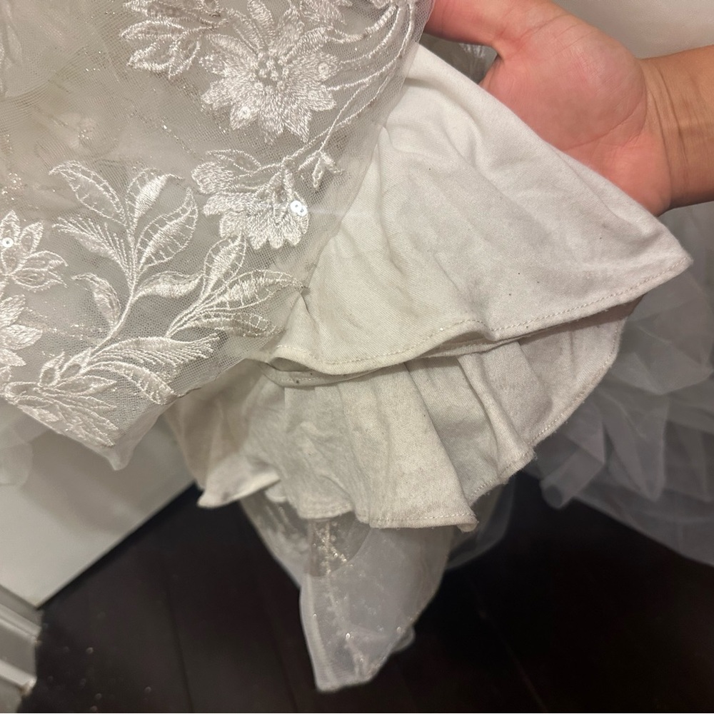 Martin Thornburg Branson Wedding Dress 122231 - Picture 10 of 17